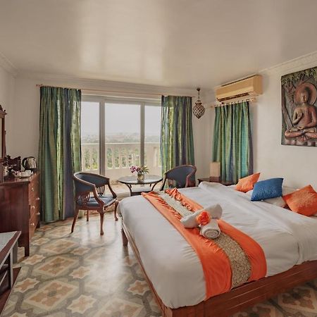 Ocean Suite Goa Дона-Пола Экстерьер фото